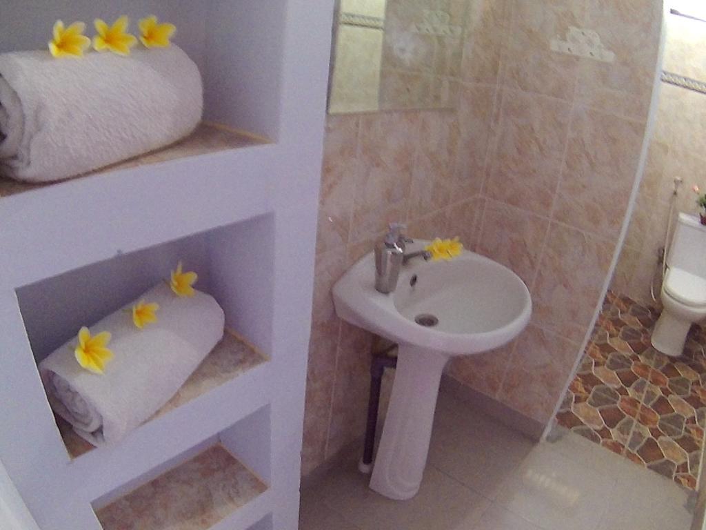 24/7 Bed & Breakfast Jimbaran Екстериор снимка