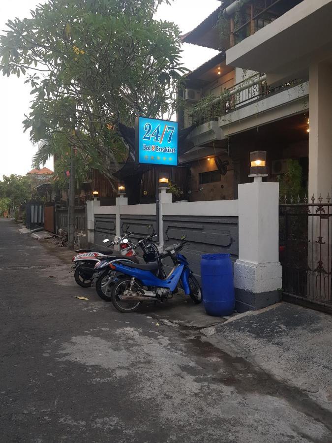 24/7 Bed & Breakfast Jimbaran Екстериор снимка